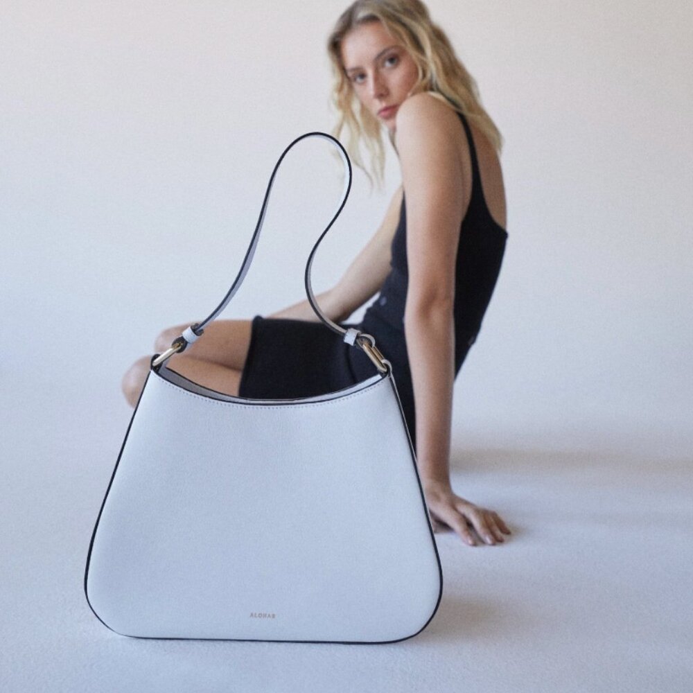 Alohas the C White Bag